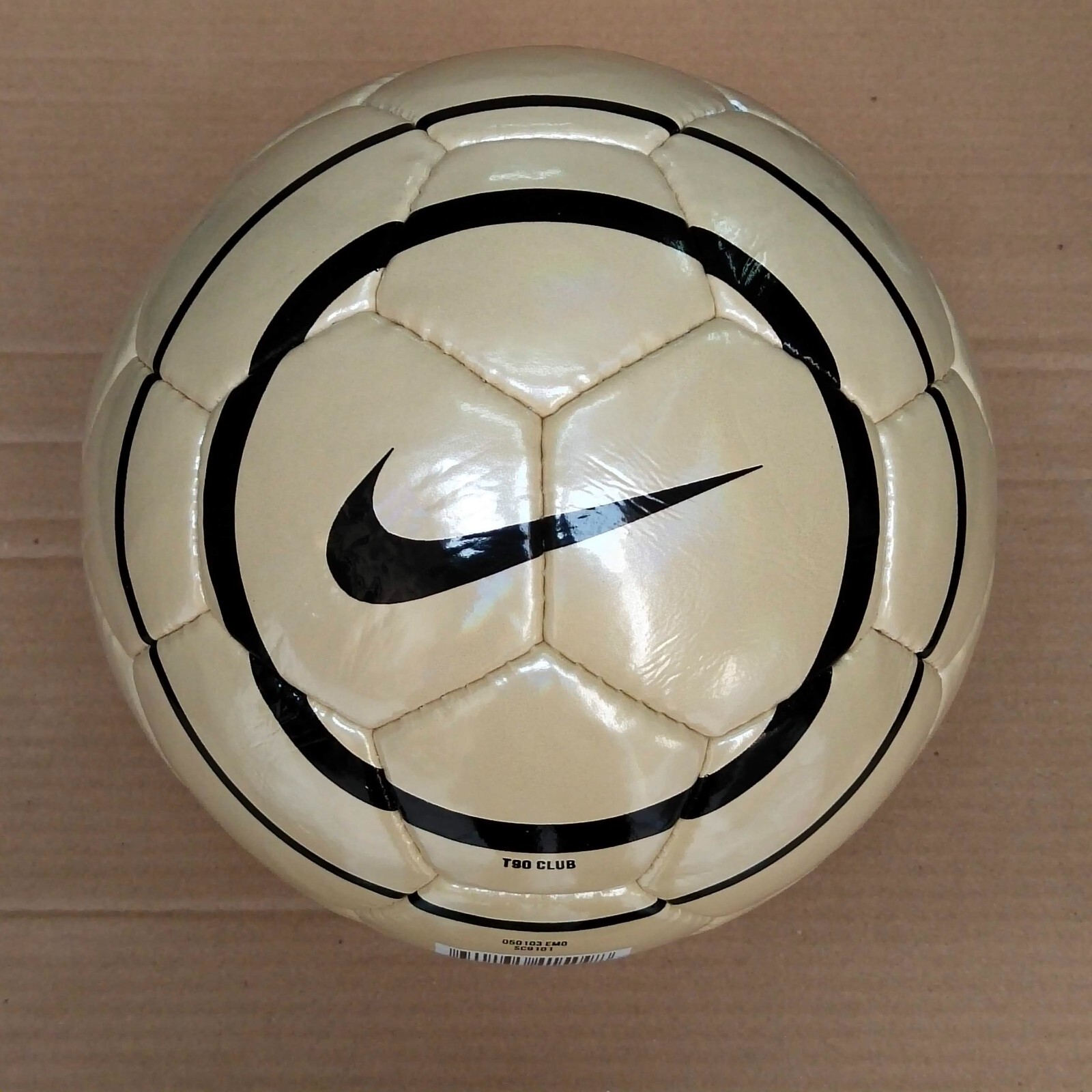 nike total 90 ball 2004