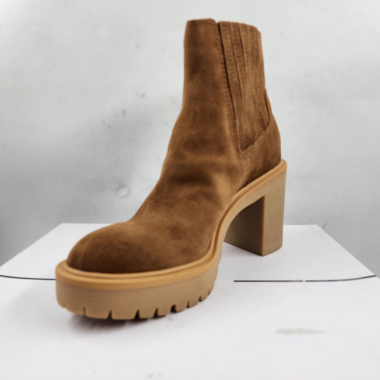 Dolce Vita Caster Block Heel Booties Women's 6.5 Camel Suede Round Toe Pull On - Picture 5 of 16