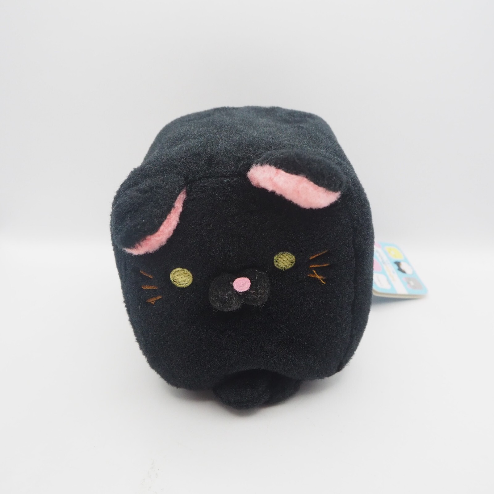 猫さん Shikakui nyanko C2207 Square Cubic Black Cat YELL Plush 5