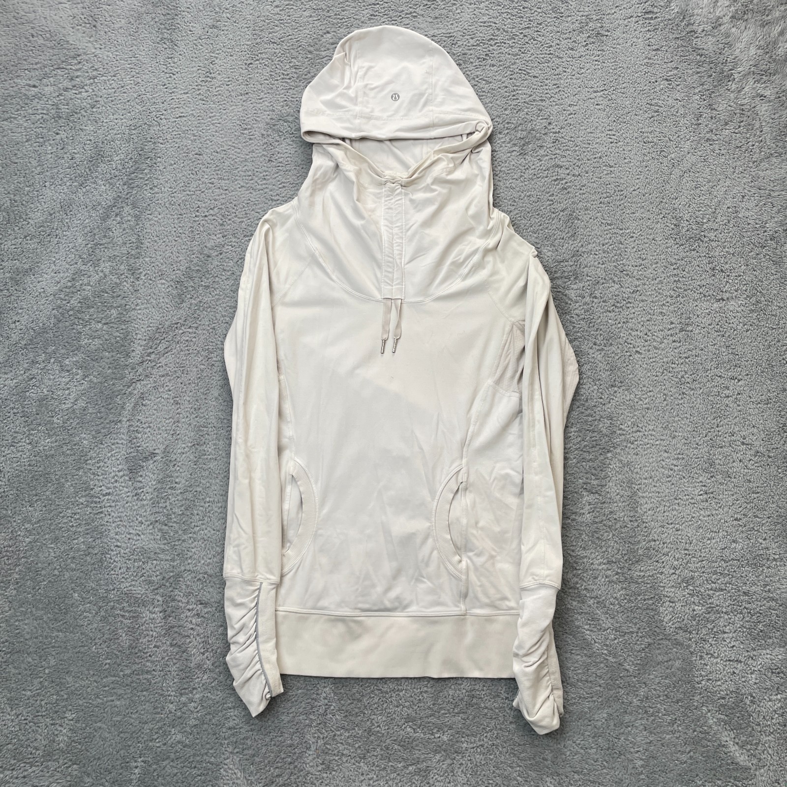 Lululemon Hoodie Womens Extra Small Beige Run Ambition Ponytail Hole Logo Ribbed