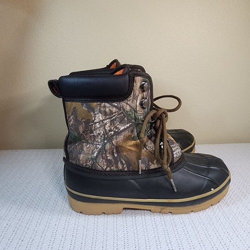 Magellan Outdoors Size 10 Boys boots