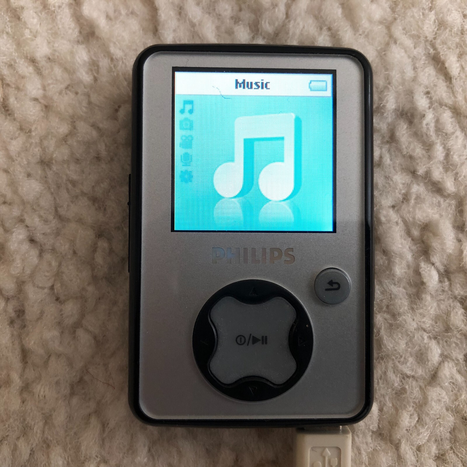 Philips  GoGear SA3021 2GB  MP3 Player  Digital Audio Video Player