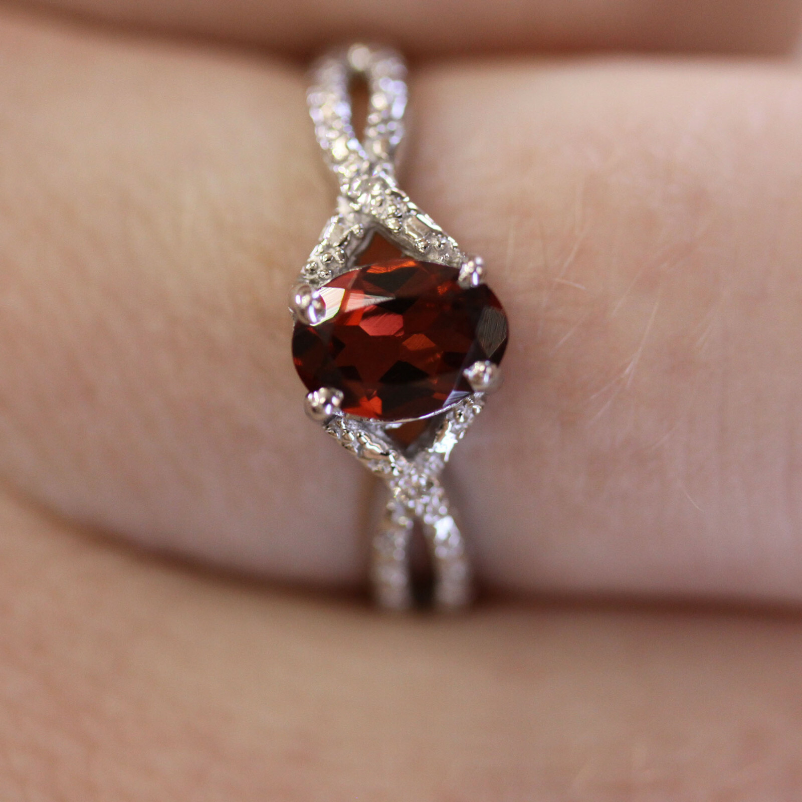 Pre-owned Jewelry By Arsa 1 Ctw Natural Red Garnet Diamond Solid 14k White Gold Infinity Engagement Ring