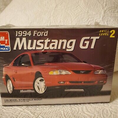 AMT Ertl  1/25 Scale 1994 Ford Mustang GT  Model Kit #6178