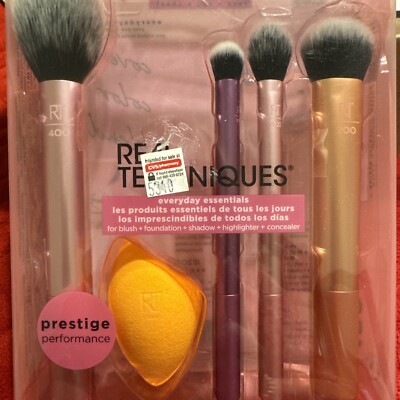 NEW   Real Techniques Everyday Essentials Brush Set   Pack of 5