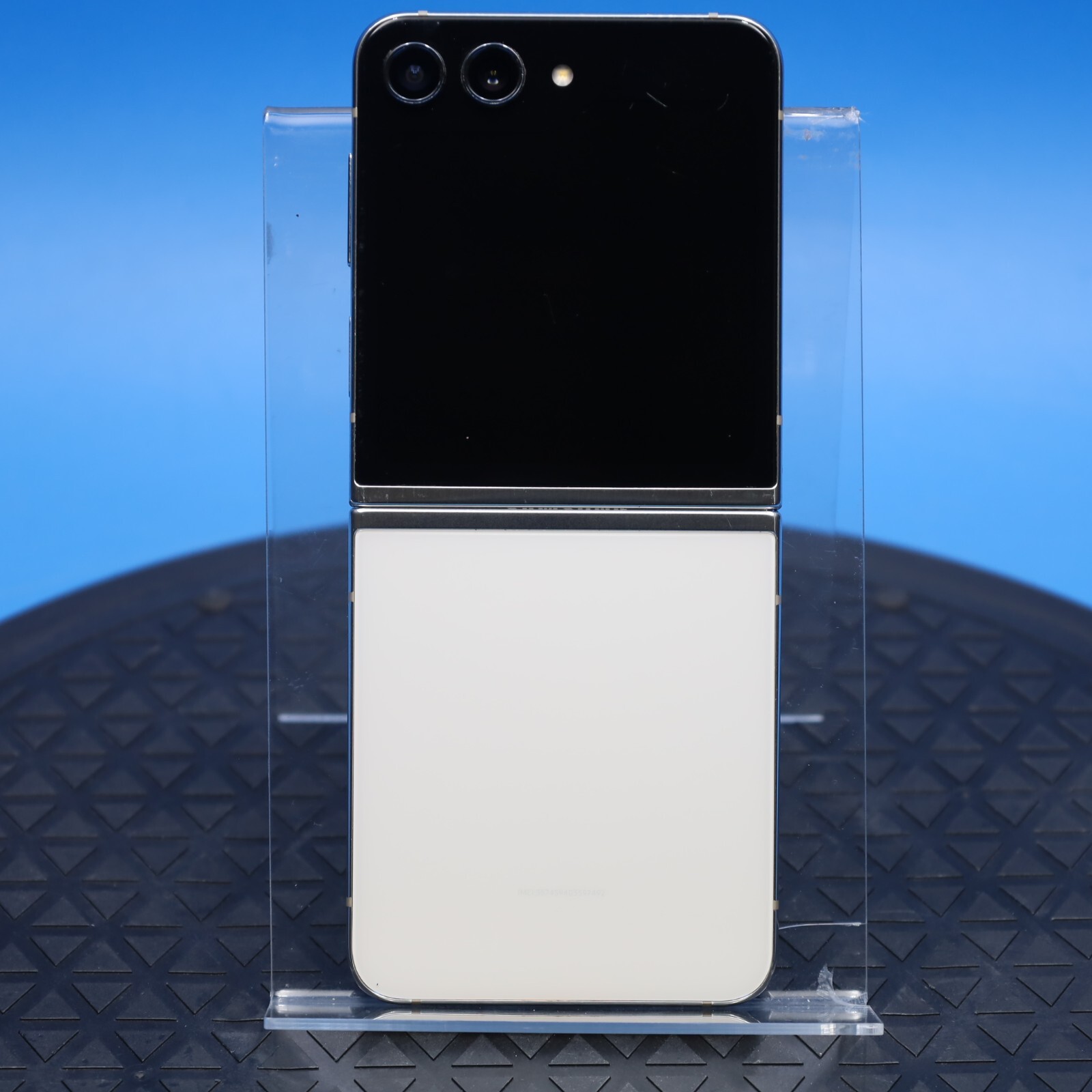 Samsung Galaxy Z Flip5 クリーム Samsung Galaxy Z Flip 5 colors: Which one should you get?