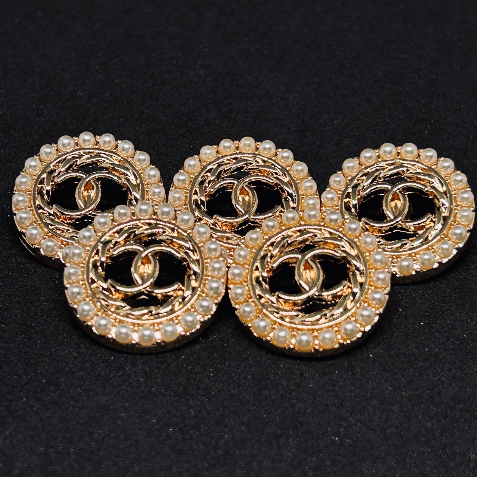 10 Chanel Buttons Gold and White Pearl CC Logo Metal 23mm