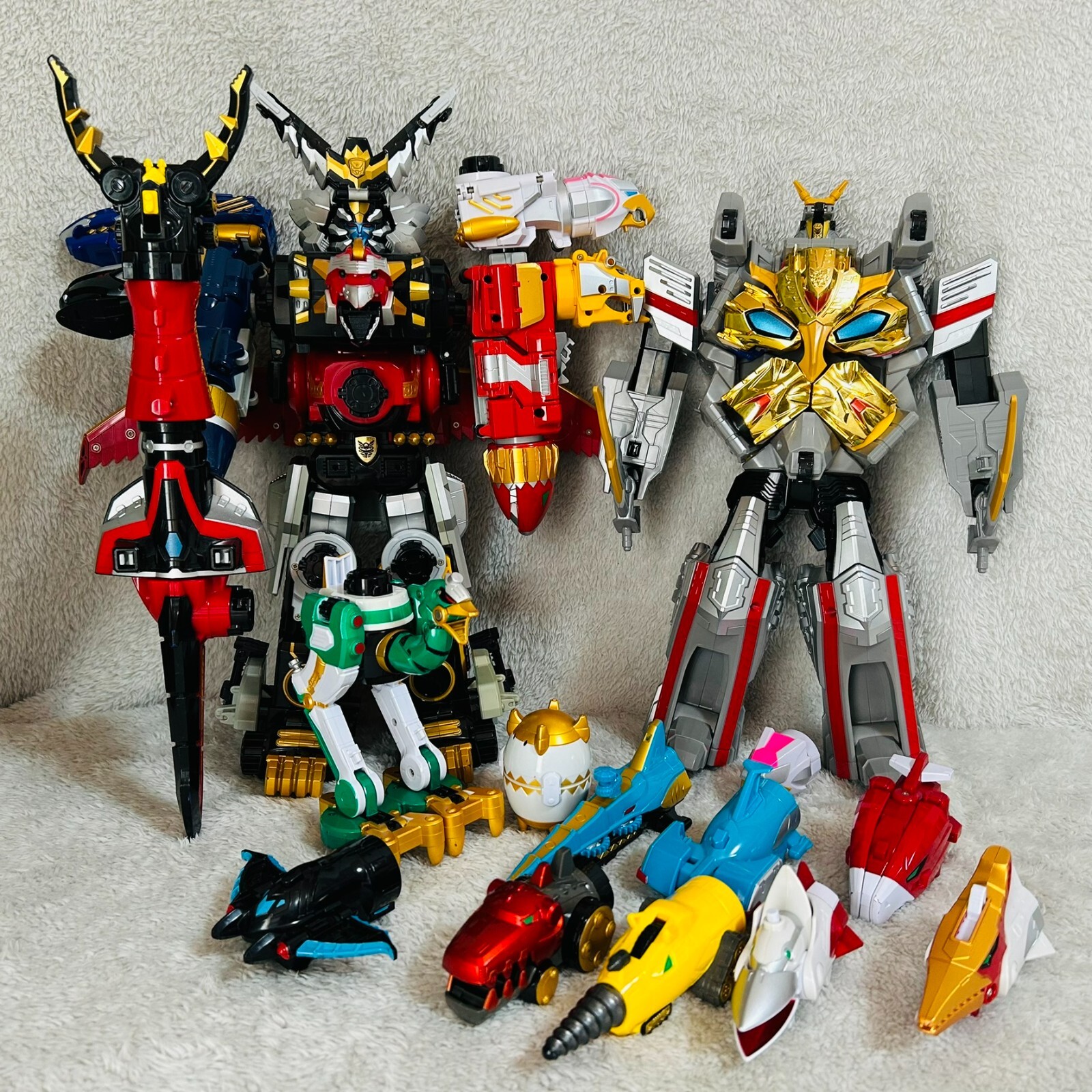 BANDAI パワーレンジャー　MEGAZORD プレイセット　本体約40cm BANDAI パワーレンジャー MEGAZORD プレイセット 本体約40cm 特撮