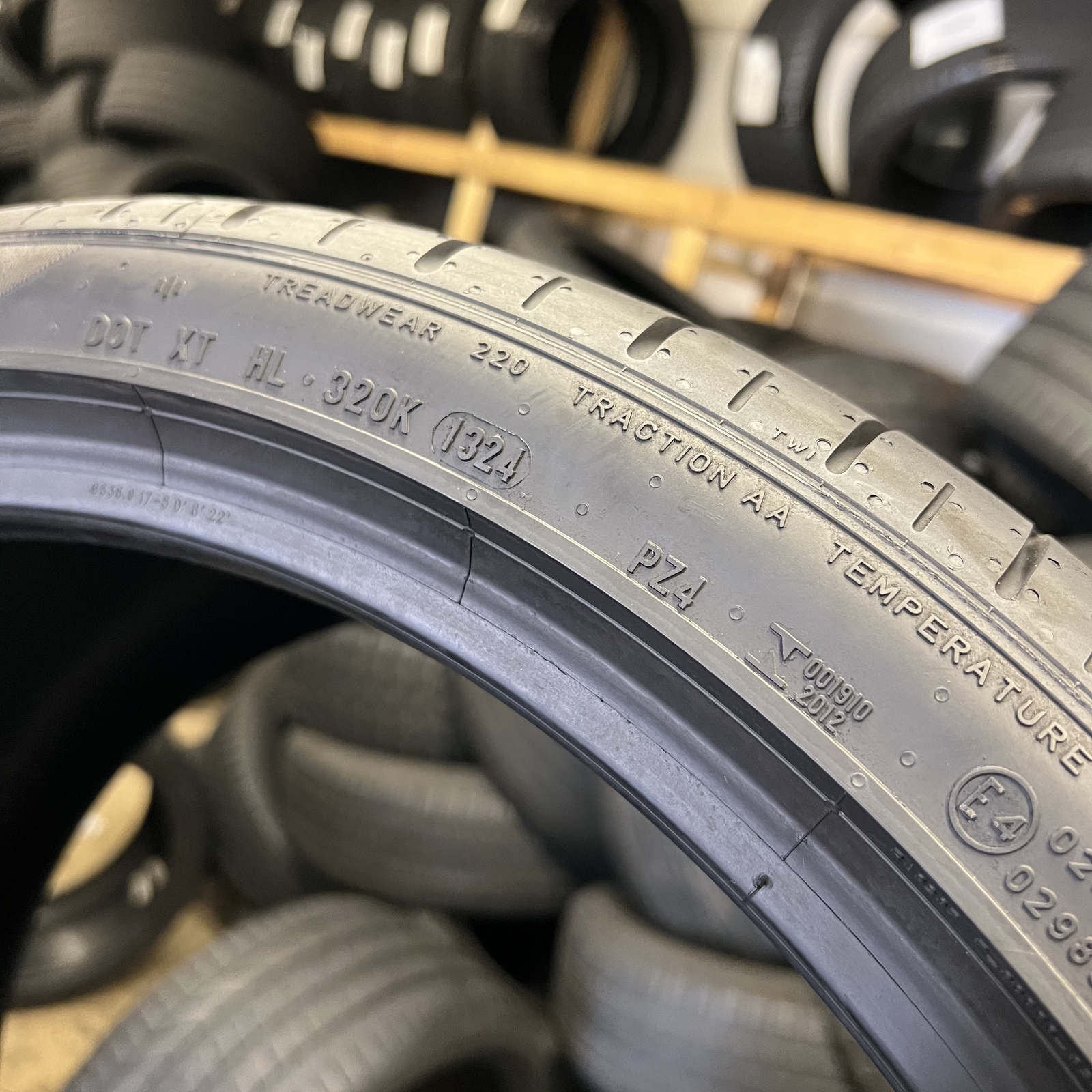 1 Tire Pirelli P Zero PZ4 NA1 305/30ZR21 100Y DOT.1324 8.5/32 | eBay