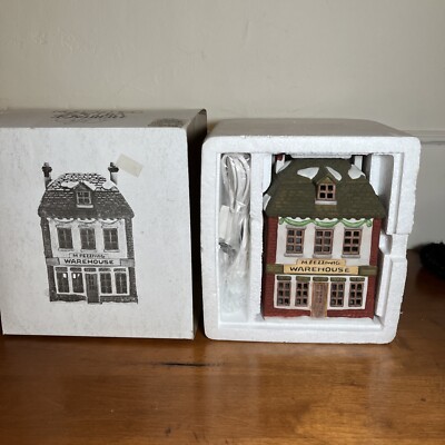 Dept 56 Dickens Village M. FEZZIWIGS WAREHOUSE 6500-5 A Christmas Carol retired
