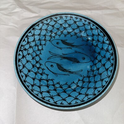 *ANTIQUE MIDDLE EASTERN DISH* TURQUOISE POWDER GLAZED BLUE THREE FISH PLATE BOWL