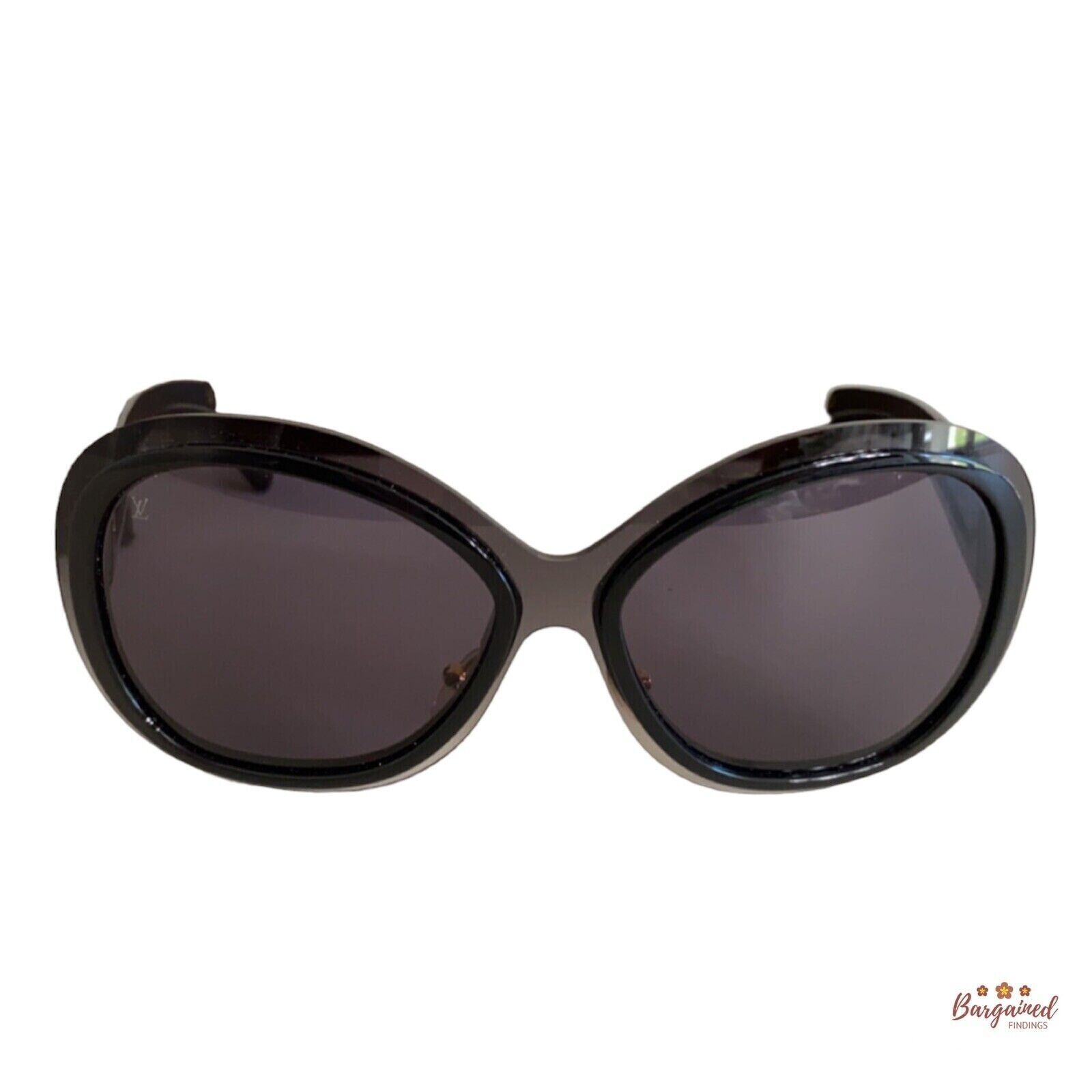 Authentic LOUIS VUITTON Black Acetate Flore Carre LV Logo Authentic LOUIS VUITTON Black Acetate Flore Carre LV Logo