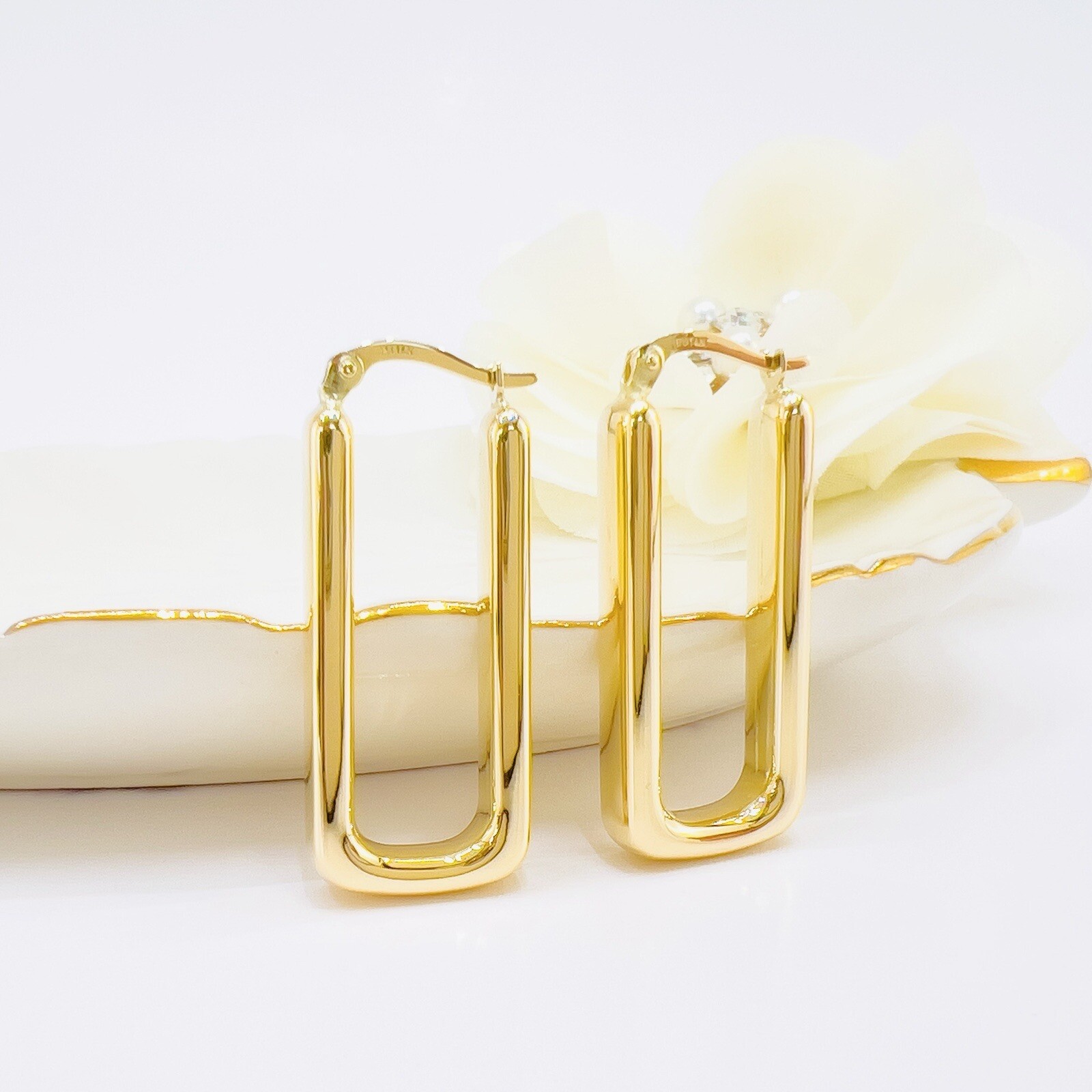 14k Yellow Gold Thick Rectangular Hoop Earrings, New, 1.30