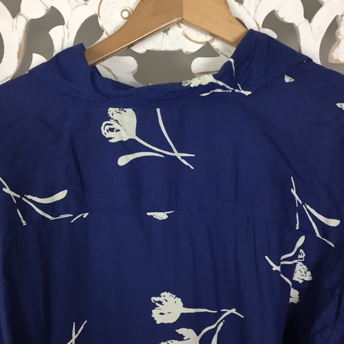 vintage men's BEST ORGINAL Rayon Blue Floral Hawiian Shirt Size Large NWT