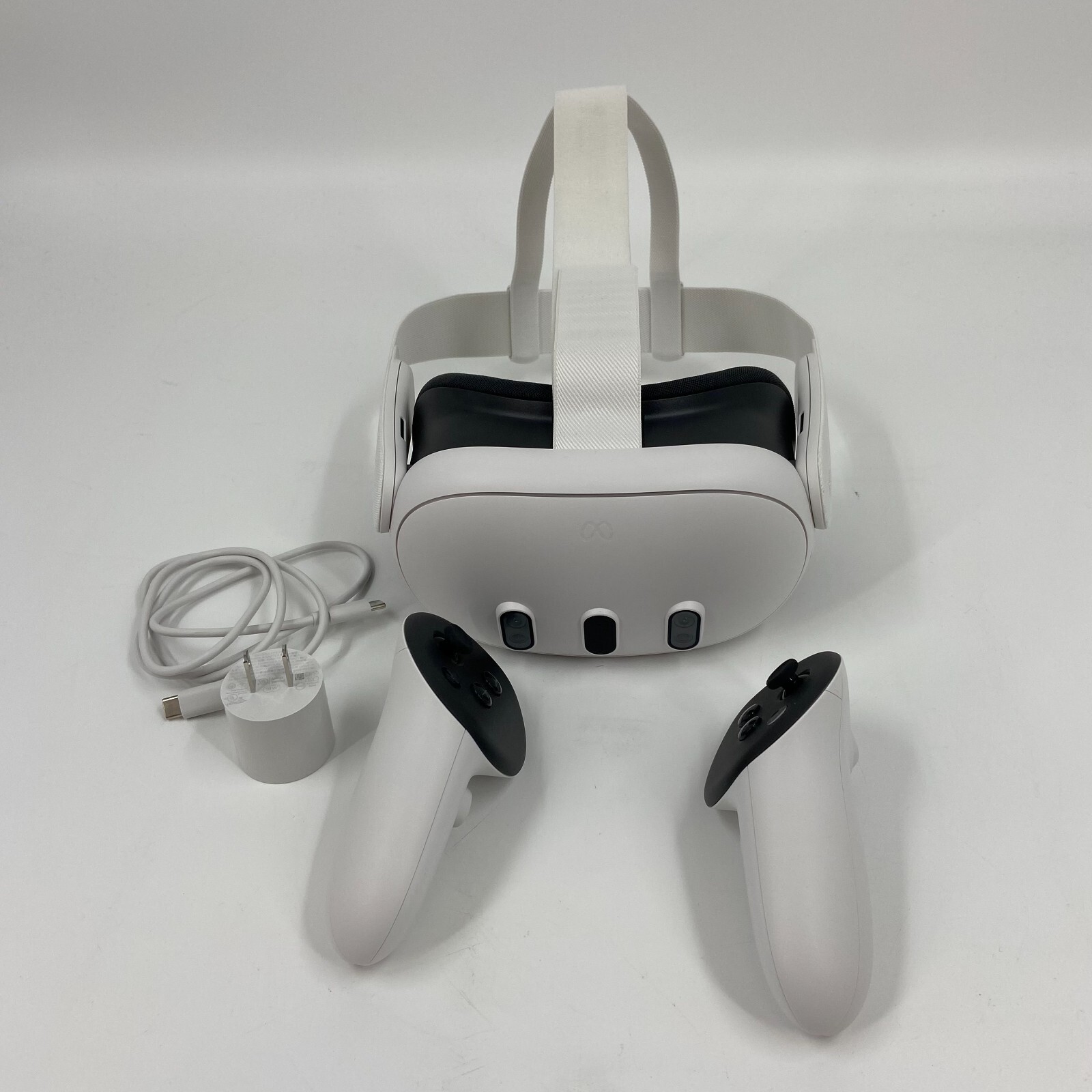Meta Oculus Quest 3 VR Headset 128GB Excellent w Meta Oculus Quest 3 VR Headset 128GB Excellent w