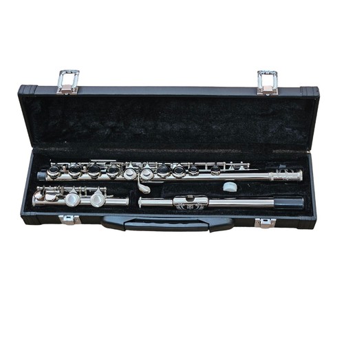 ::FLUTE-NEW STUDENT/ INTERMEDIATE/PRO CONCERT SILVER BAND FLUTES-WITH YAMAHA PADS