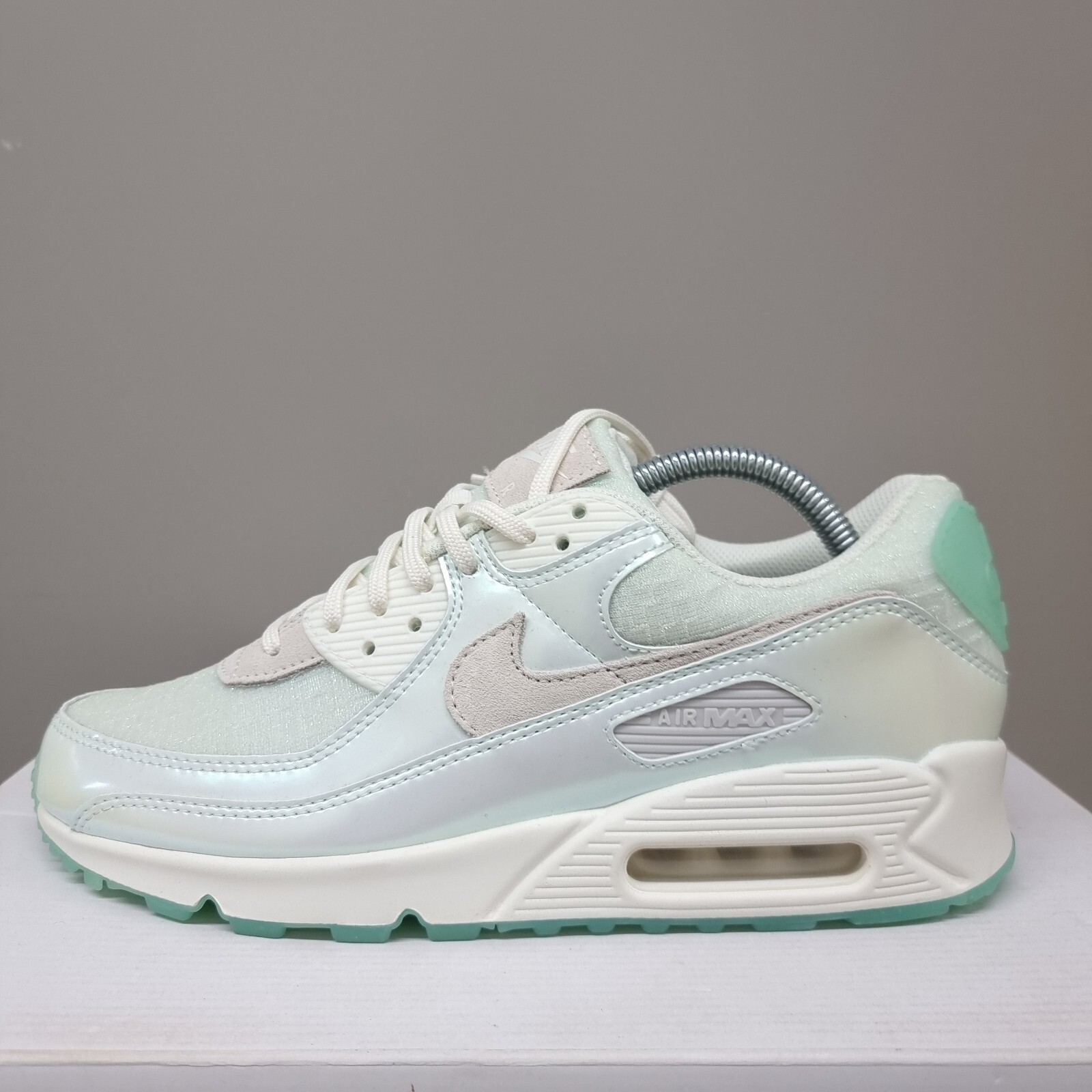 air max future is clear