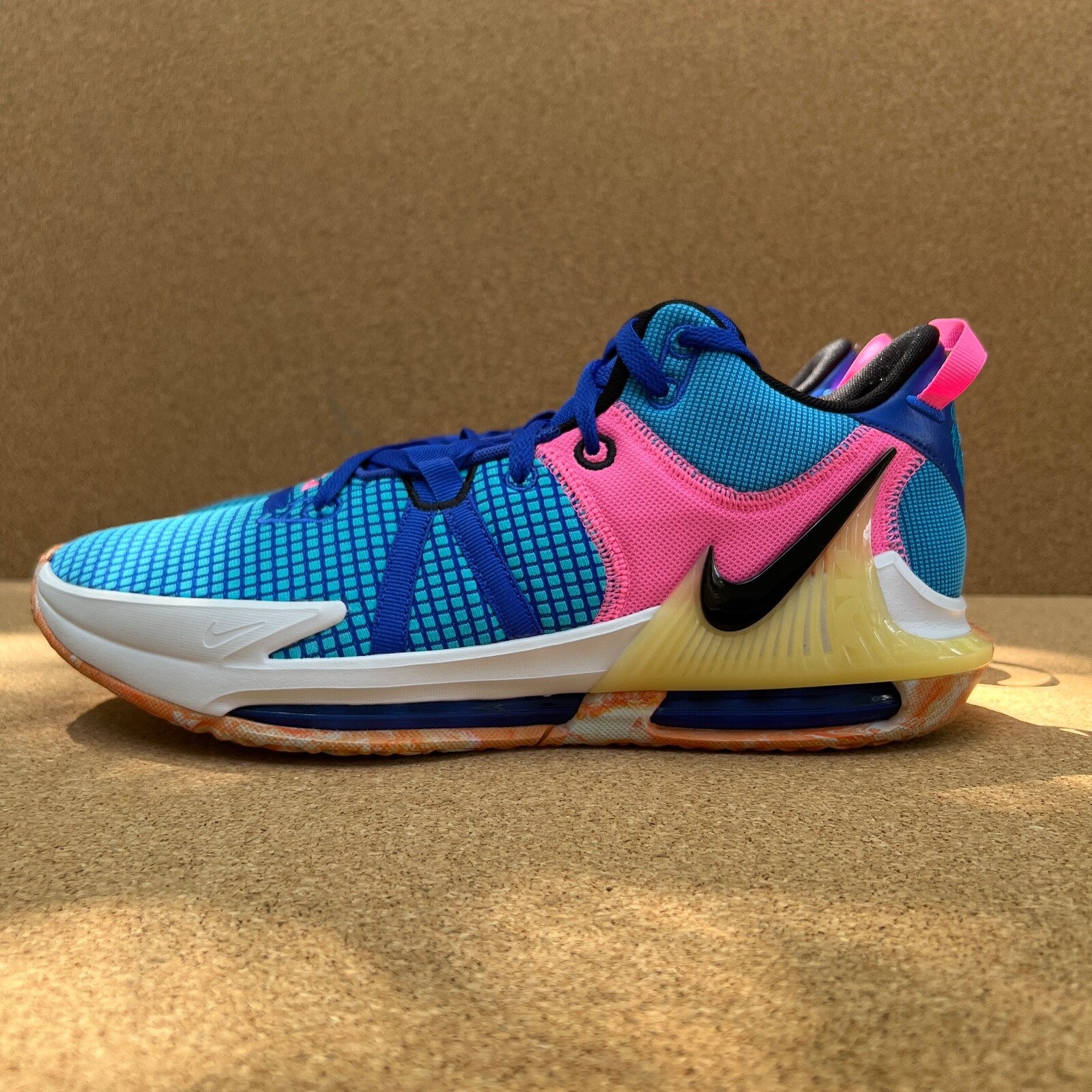 ☆希少カラー☆LEBRON WITNESS V $_57.JPG?set_id=880000500F