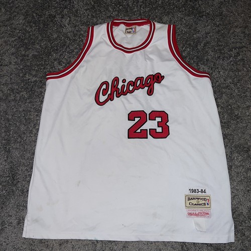 Mitchell & Ness ピンク BULLS 23 JORDAN L Mitchell & Ness ピンク BULLS 23 JORDAN L 100% Authentic