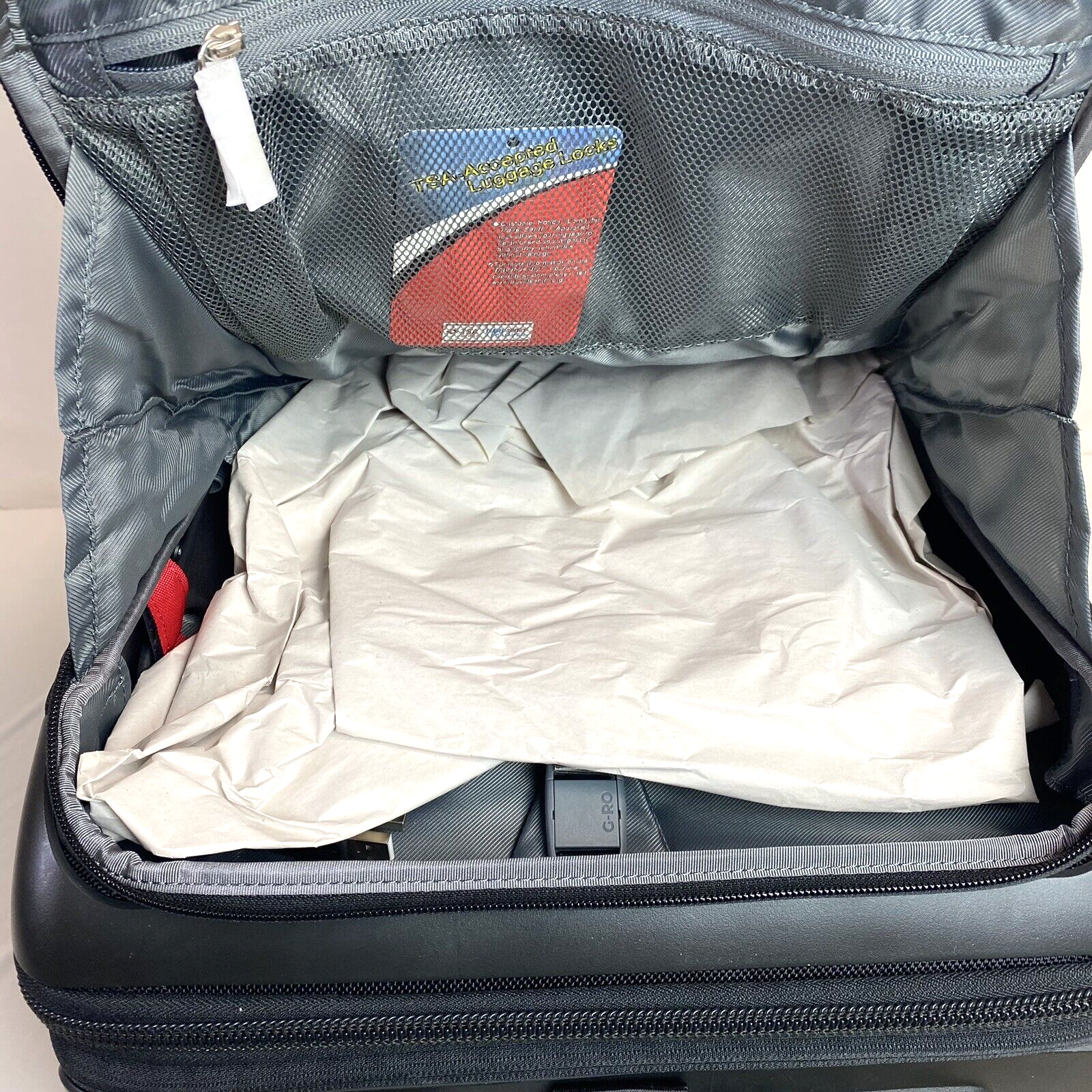 G-RO Expandable Soft Side Carry-on 22&rdquo; Luggage Wheels Suitcase Roller Bag - NEW!