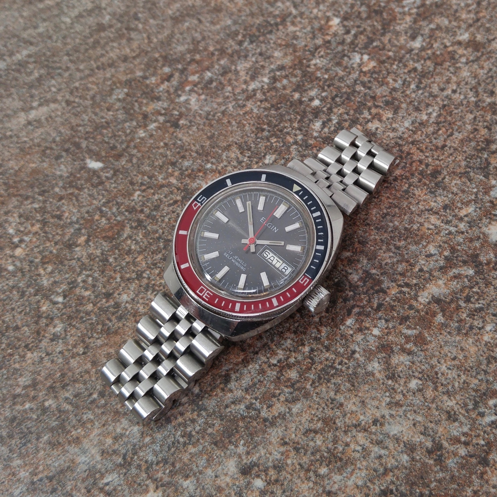 elgin diver