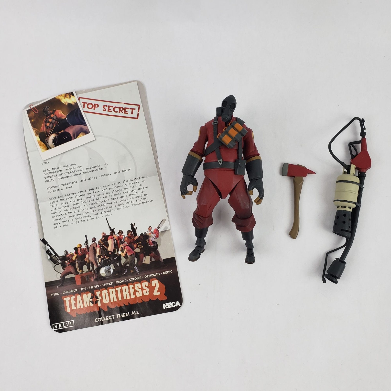 ネカ neca チームフォートレス2 パイロ pyro フィギュア Team Fortress 2 NECA Pyro Action Figure W/ Accessories