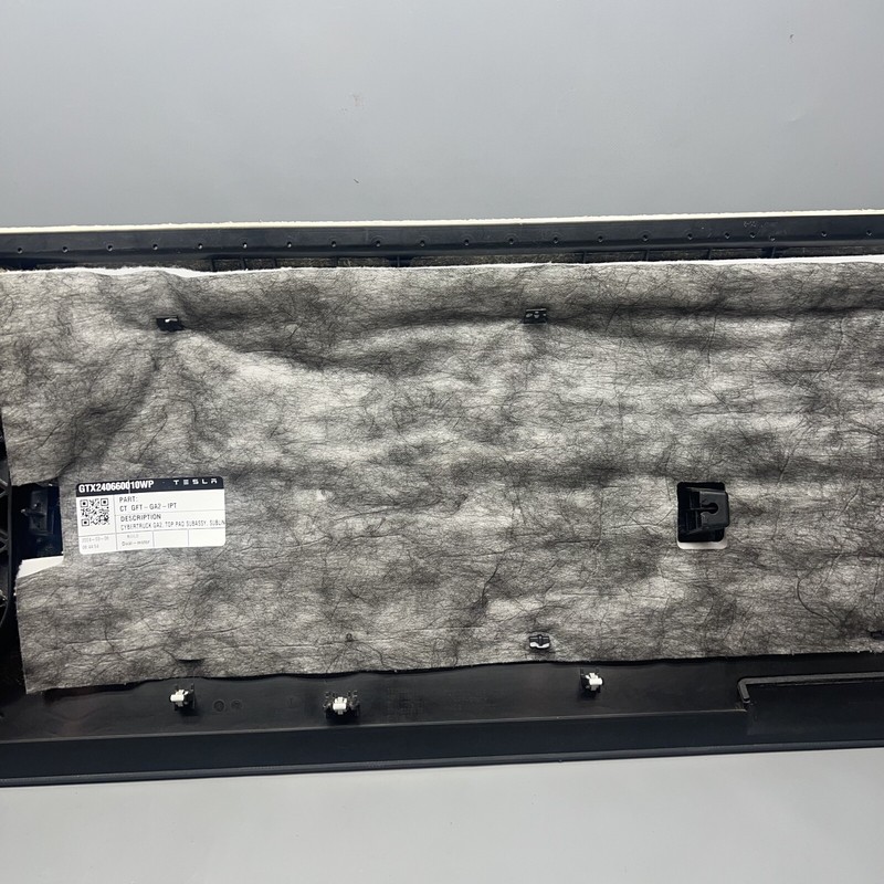 TESLA CYBERTRUCK TOP PAD SUBASSEMBLY 2024 2025 OEM 1819654