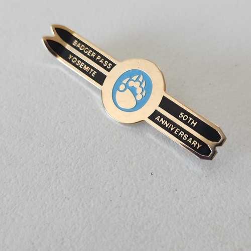 BADGER PASS 50th Anniversary Skiing Ski Lapel Hat Pin Badge YOSEMITE CA