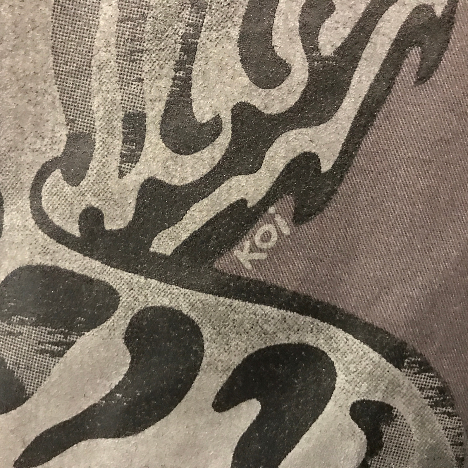 KOI MEN'S ALEX TIGER RARE HARD TO FIND SCRUB TOP SCRUBS LARGE