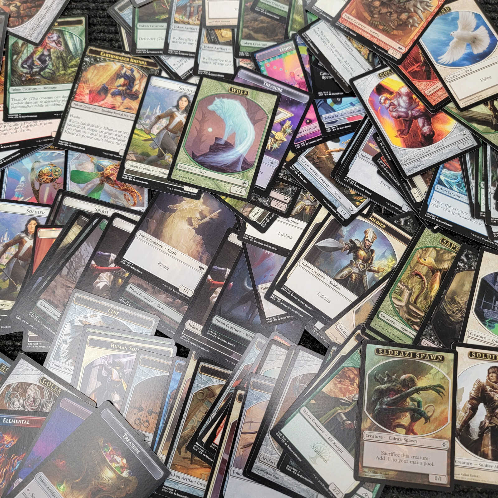 500 MTG Tokens Lot With Card Storage Box!! - Magic MTG FTG
