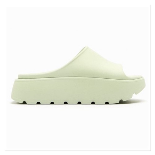 【ZARA】 ラバーフィニッシュ サンダル 5508/510/025 ZARA】 ラバーフィニッシュ サンダル 5508/510/025 (ZARA