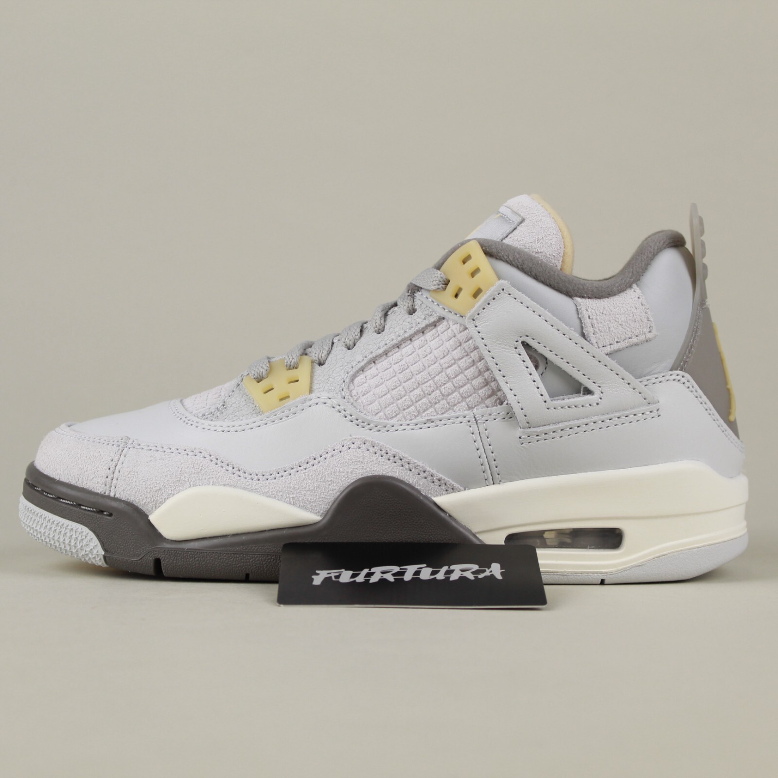 nike air max 95 nike air jordan iv shoes