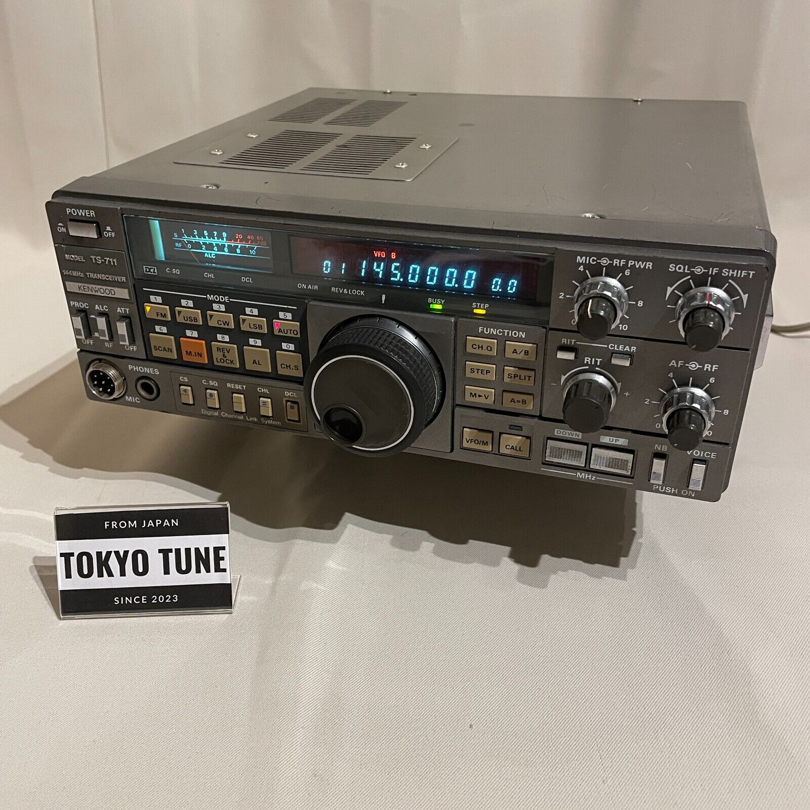 Kenwood TS-711 10W 144MHz 2m Allmode Transceiver w/Cable Kenwood TS-711 10W 144MHz 2m Allmode Transceiver w/Cable