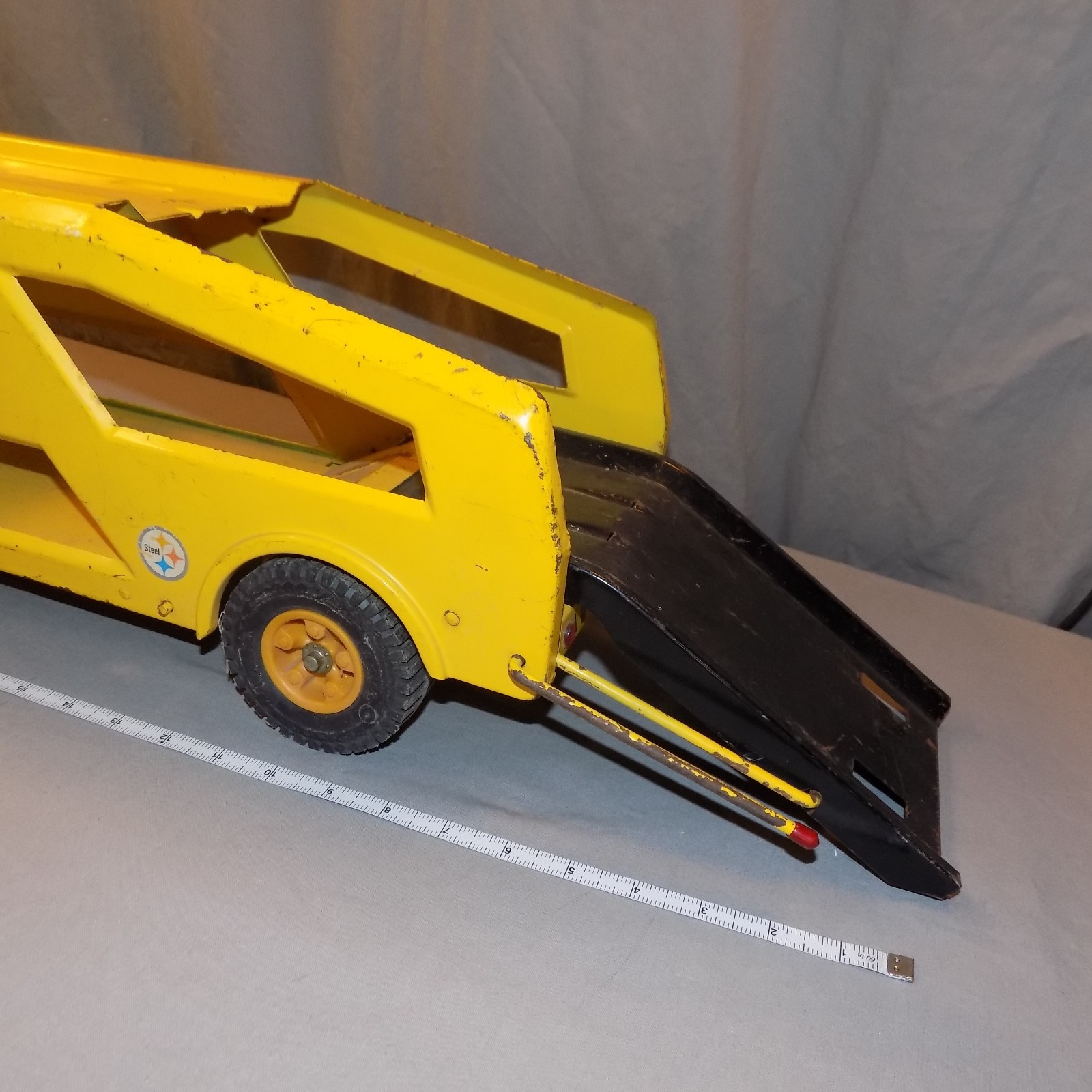 Vitage Tonka Mighty Hauler 1970 pressed steel toy complete working ramp vgc