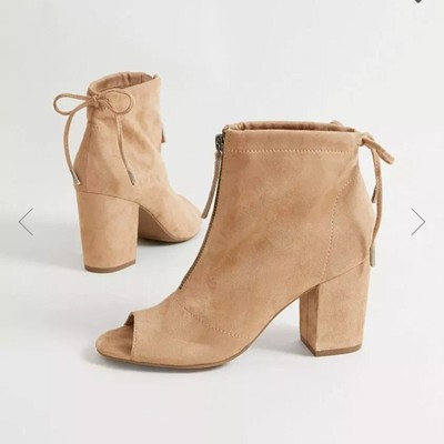 Buckle, Solely Black by BKE Tess ankle Bootie size 11 color sand
