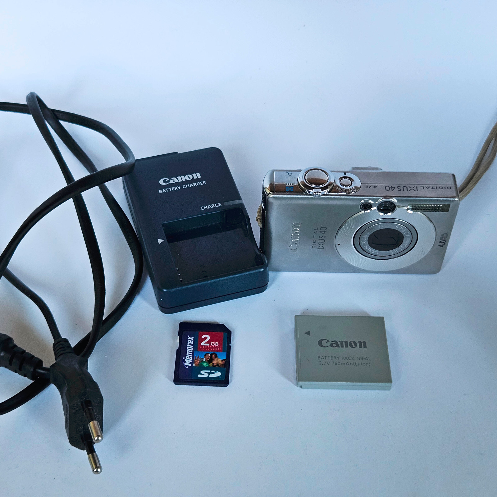 Canon IXUS デジタル40 PC1102 Canon IXUS 40 / PowerShot Digital ELPH SD300 4.0MP Digital