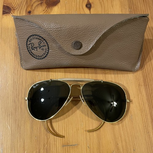 ray ban aviator sun glasses