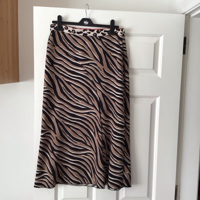 Marc Cain black brown animal print bias cut A Line skirt Size N2 exc condition 