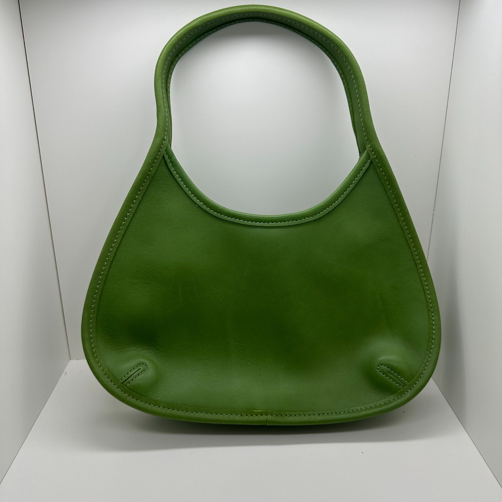 バッグ Vintage Coach Ergo Flap Green Shopper Heres a quick review of the new ergo (curve zip) bag versus