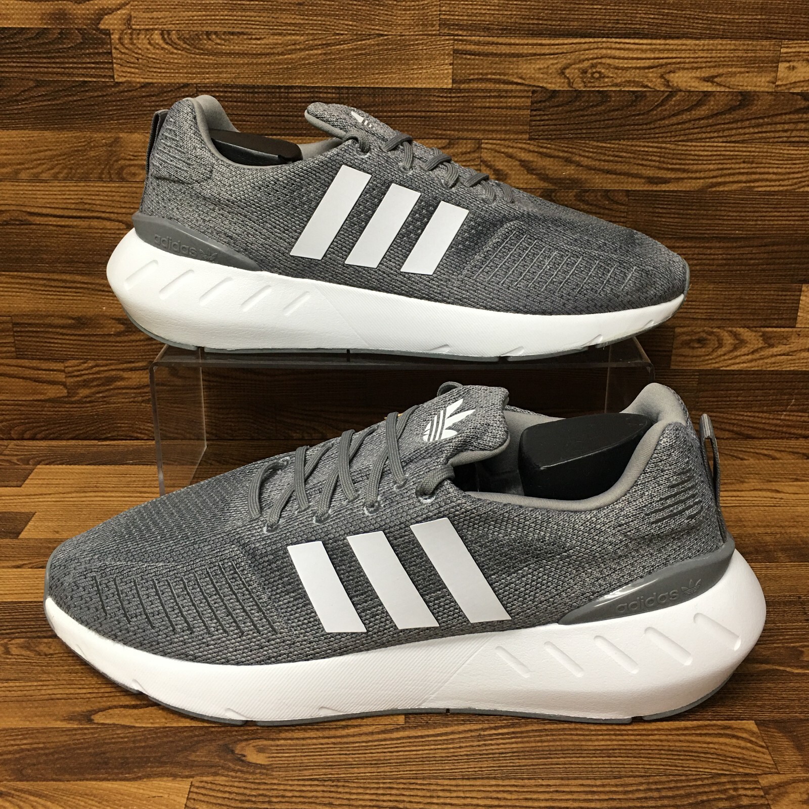 

Adidas Originals Swift Run 22 (мужской размер 10,5) Серые спортивные кроссовки, Серый, adidas Swift Run