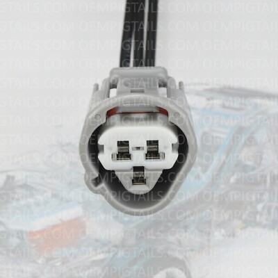 89458-22010 3-Way Fuel Pressure sensor Connector For Toyota And Lexus