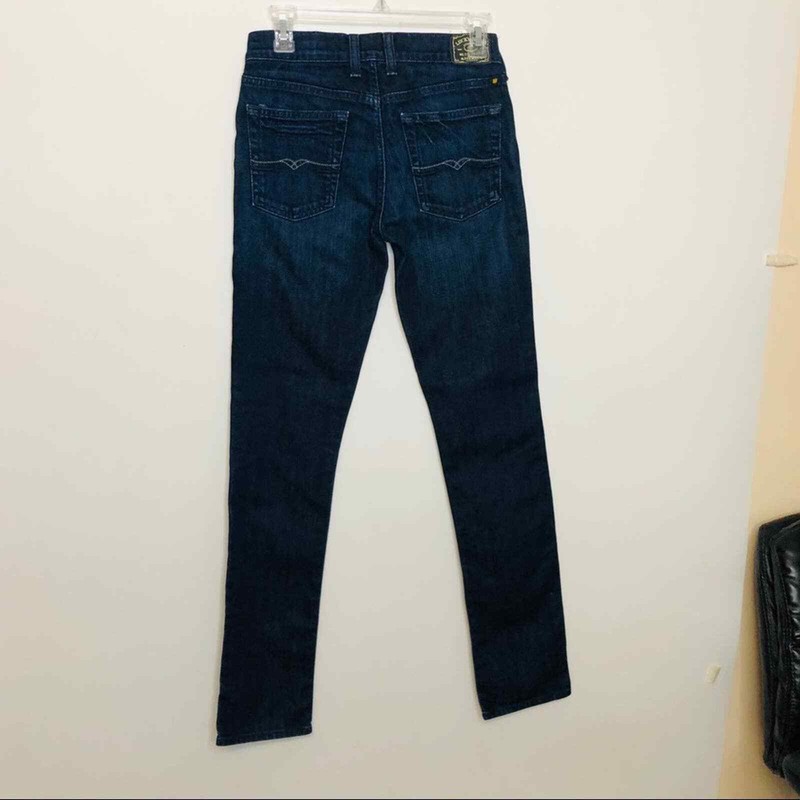 straight jeans in 24K wash 