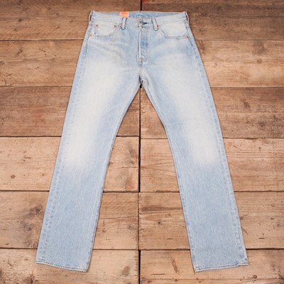levis red