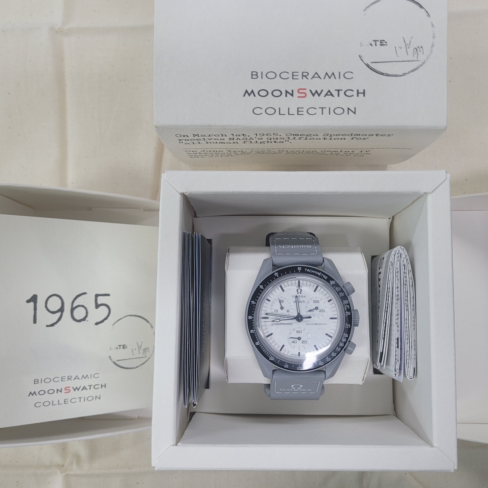【Koa】OMEGA Swatch MoonSwatch 1965 Omega x Swatch MoonSwatch 1965 19 Hours 65 Minutes