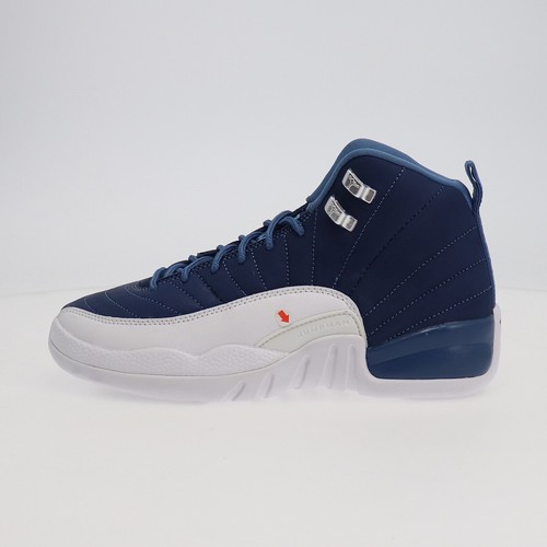 

Nike Air Jordan 12 Retro SE GS ДЕФЕКТ ИЗМЕНЕНИЯ ЦВЕТА ЛЕВОЙ НОГИ Kids DB5595-404, Синий, Air Jordan 12 Retro Se Gs