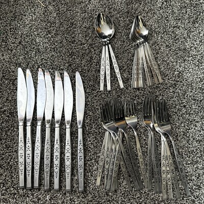 VTG WM Roger s Premier Stainless Oneida Spanada Flatware 36 PC Set