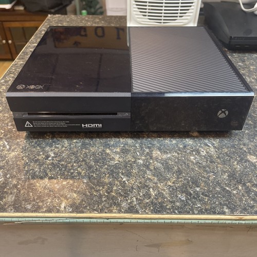 ★美品★Xbox one 500GB 1540 カセット3点付属 Microsoft Xbox One Model 1540 Original 500GB Black Console