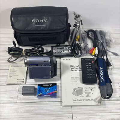 Sony MiniDV Digital Handycam DCR-TRV22 Carl Zeiss Vario-Sonnar With Accessories
