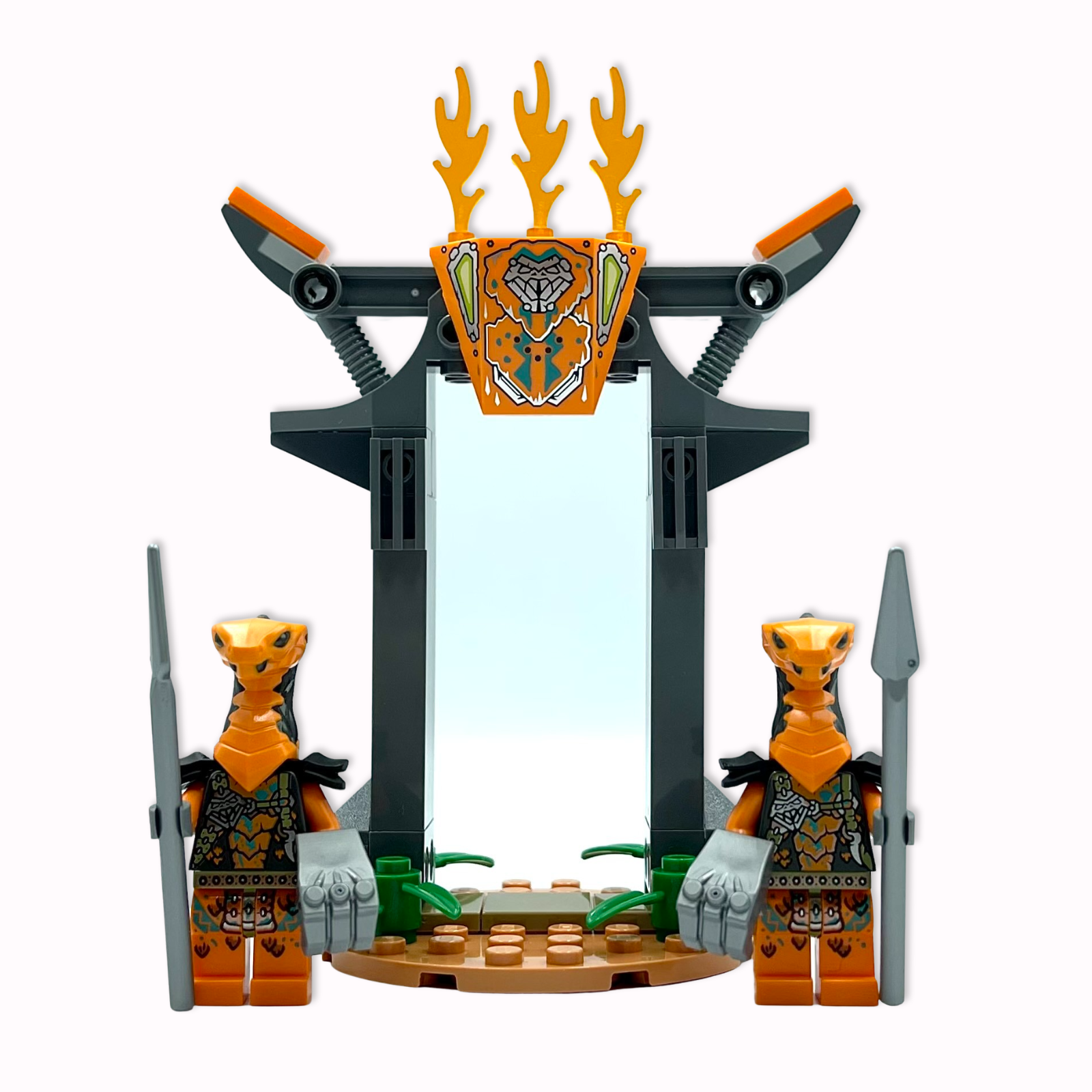 きんちゃん LEGO NINJAGO EVO x2 Cobra Minifigure & Slither Pit City