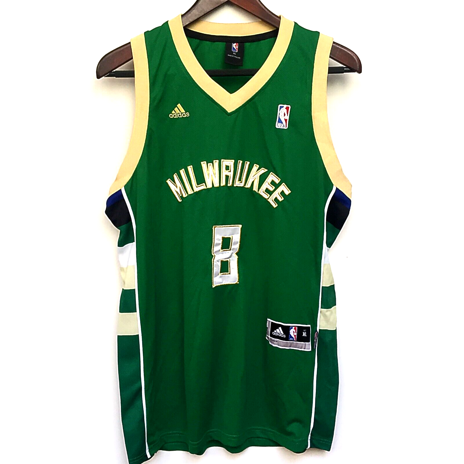 Milwaukee bucks dellavedova jersey hotsell
